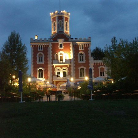 Hotel Restaurant Zur Pfanne Urbar  ภายนอก รูปภาพ
