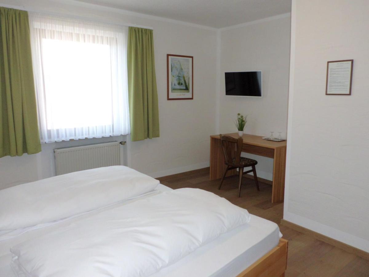 Hotel Restaurant Zur Pfanne Urbar  ภายนอก รูปภาพ